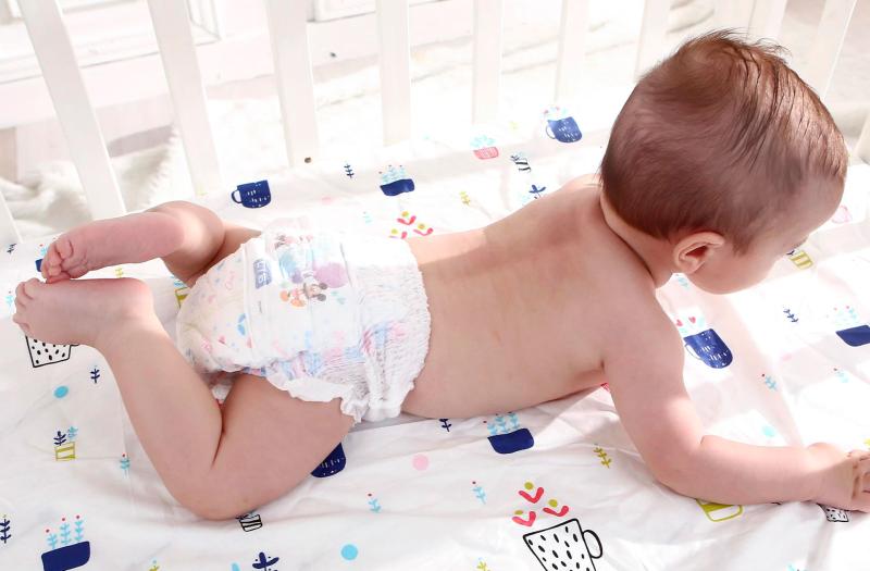 Как выбрать подгузники для новорожденных