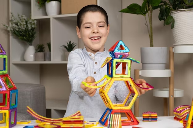 Магнитные конструкторы для детей дошкольного возраста позволяют создавать сложные модели