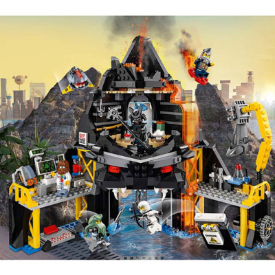 Конструктор Ниндзяго «Вулканическое логово Гармадона»