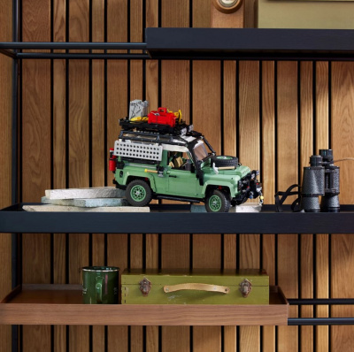 Конструктор Technic «Land Rover Classic Defender 90»