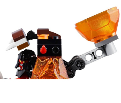 Конструктор Nexo Knights «Безумная катапульта» Конструктор Nexo Knights «Безумная катапульта»