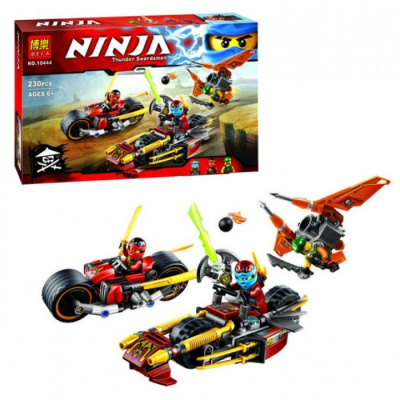 Конструктор Ниндзяго «Погоня на мотоциклах»
