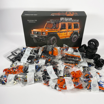 Конструктор Technic «Mercedes-Benz G 500 PROFESSIONAL Line»