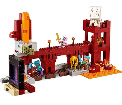 Конструктор Minecraft My World «Подземная крепость»