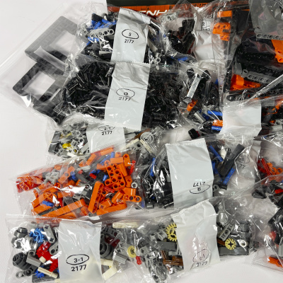 Конструктор Technic «Mercedes-Benz G 500 PROFESSIONAL Line»