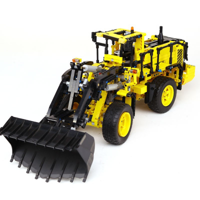 Конструктор Lepin «Автопогрузчик Volvo L350F» с пультом управления Конструктор Lepin «Автопогрузчик Volvo L350F» с пультом управления