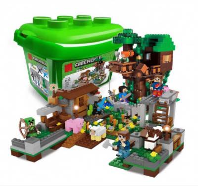 Конструктор Майнкрафт «Площадь с домом на дереве»