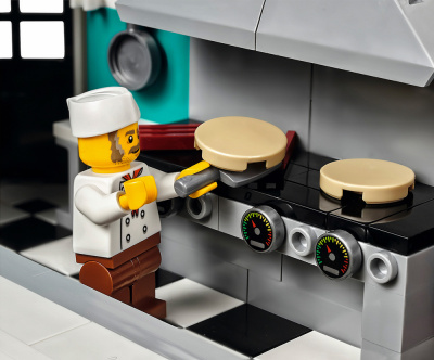 Конструктор Lepin StreetView 15037 Ресторанчик в центре