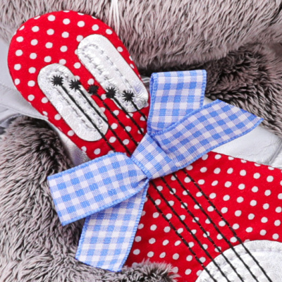 Мягкая игрушка Budi Basa Басик в жилете с гитарой 19 см