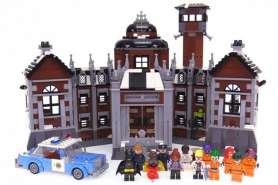 Конструктор Batman Movie «Лечебница Аркхэм»