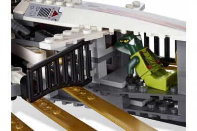 Конструктор Ninjago «Сверхзвуковой самолет»