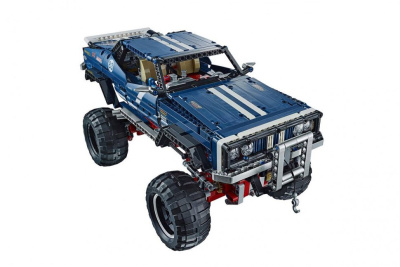 Конструктор Technic «Монстр Трак 4x4 Crawler»