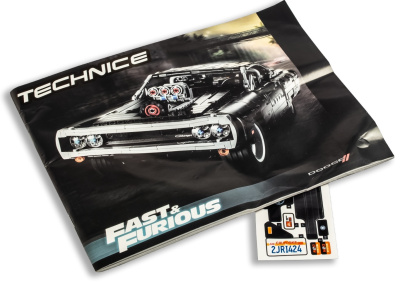 Конструктор Technic «Dodge Charger Доминика Торетто»