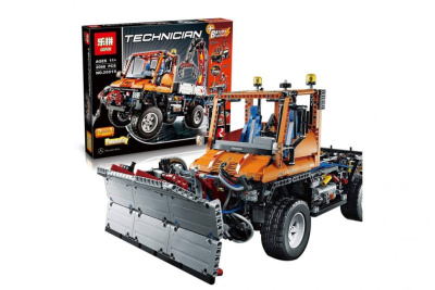 Конструктор Technic «Mercedes-Benz Unimog U400»