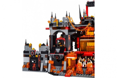 Конструктор BELA Nexo Knight 10521 Логово Джестро