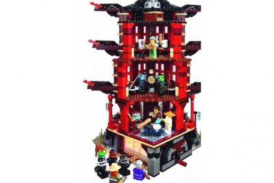 Конструктор Ninjago «Храм Аэроджитцу»