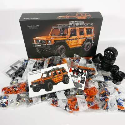 Конструктор Technic «Mercedes-Benz G 500 PROFESSIONAL Line»