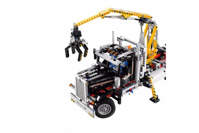 Конструктор Technic «Грузовой лесопогрузчик»