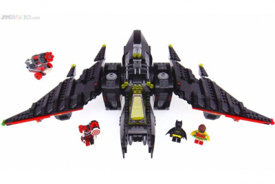 Конструктор Batman «Бэтмолёт Batwing» Конструктор Batman «Бэтмолёт Batwing»