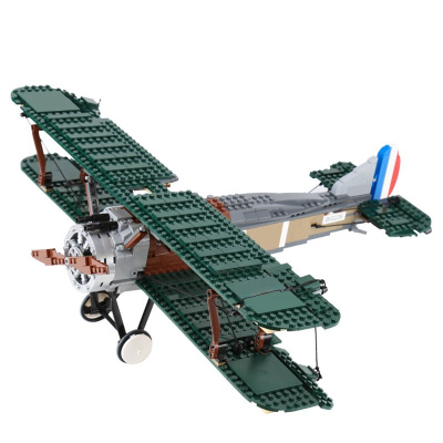 Конструктор Техник «Истребитель Sopwith Camel» Конструктор Техник «Истребитель Sopwith Camel»
