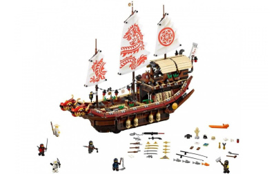 Конструктор Ninjago «Летающий корабль Мастера Ву»