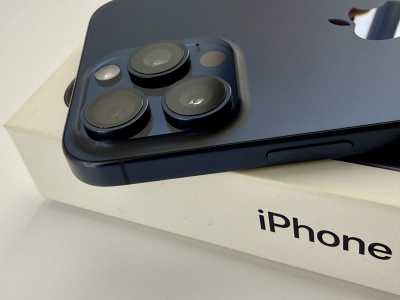 Б/У Смартфон Apple iPhone 15 Pro Max 256GB nano Sim/eSim Blue Titanium