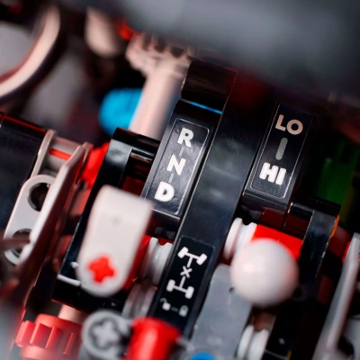 Конструктор Technic «Mercedes-Benz G 500 PROFESSIONAL Line»